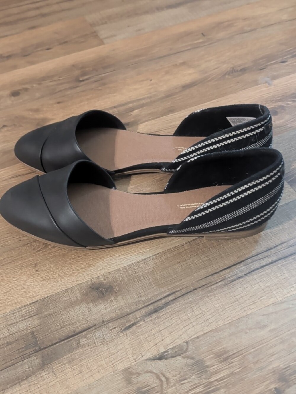Toms Black D'Orsay Pointed Toe Flats - Picture 2 of 3